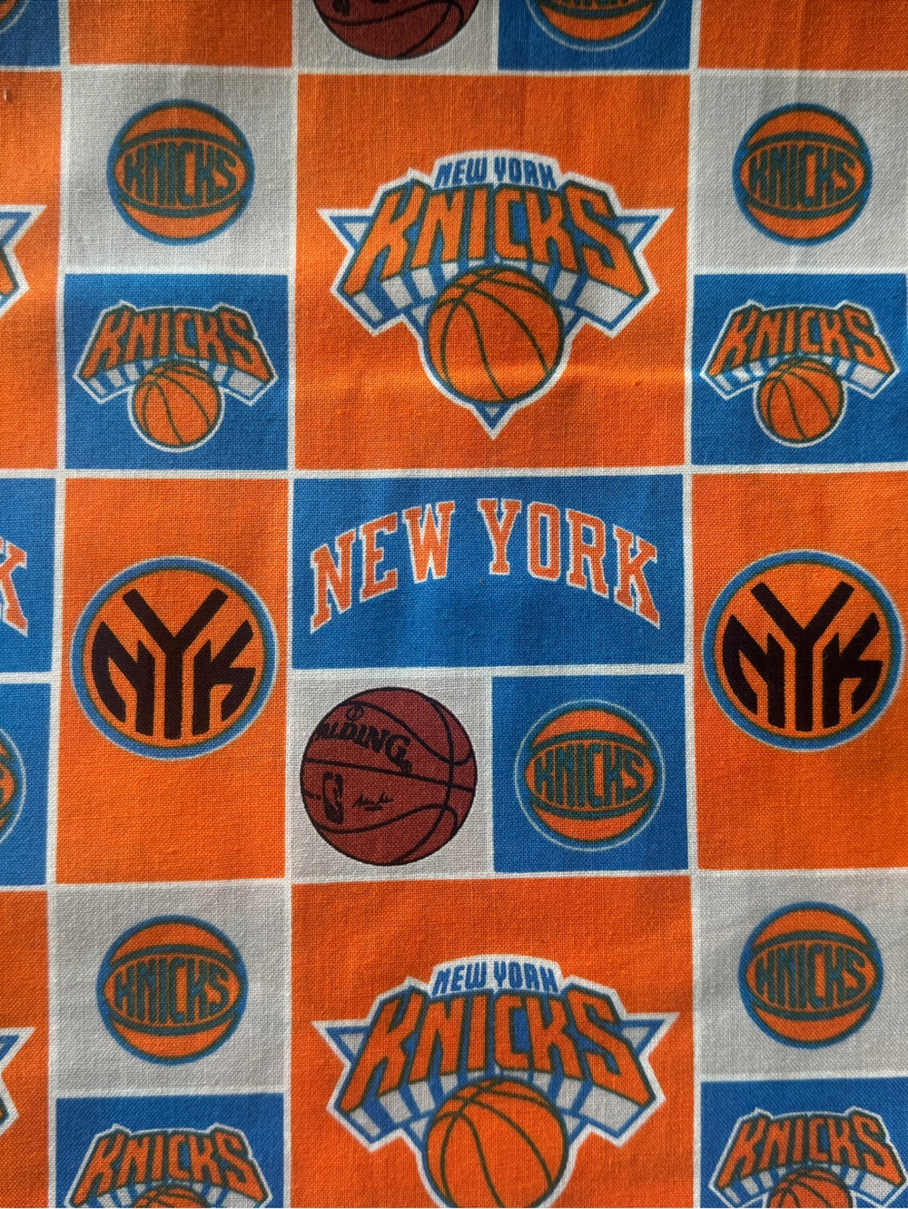 NY Knicks NBA 100% cotton fabric 2 yds 23”